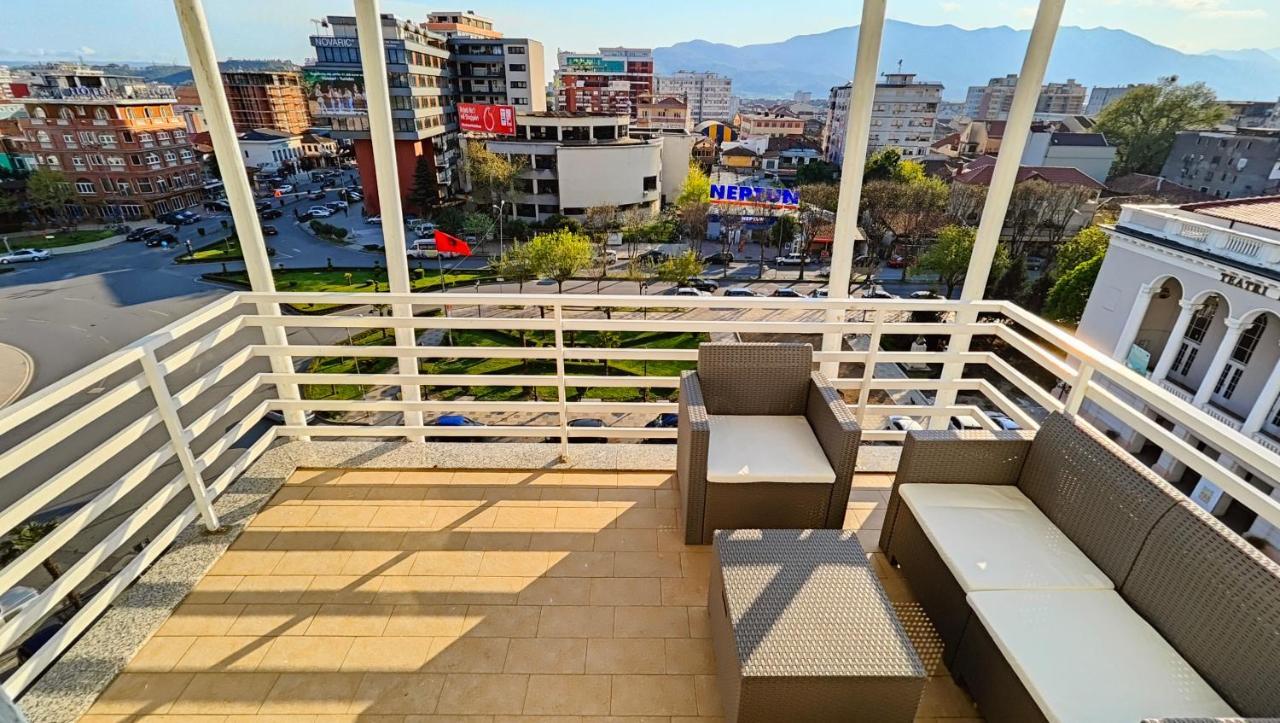 Appartamento Aria Con Vista Sul Teatro Migjeni Shkodër Exterior foto